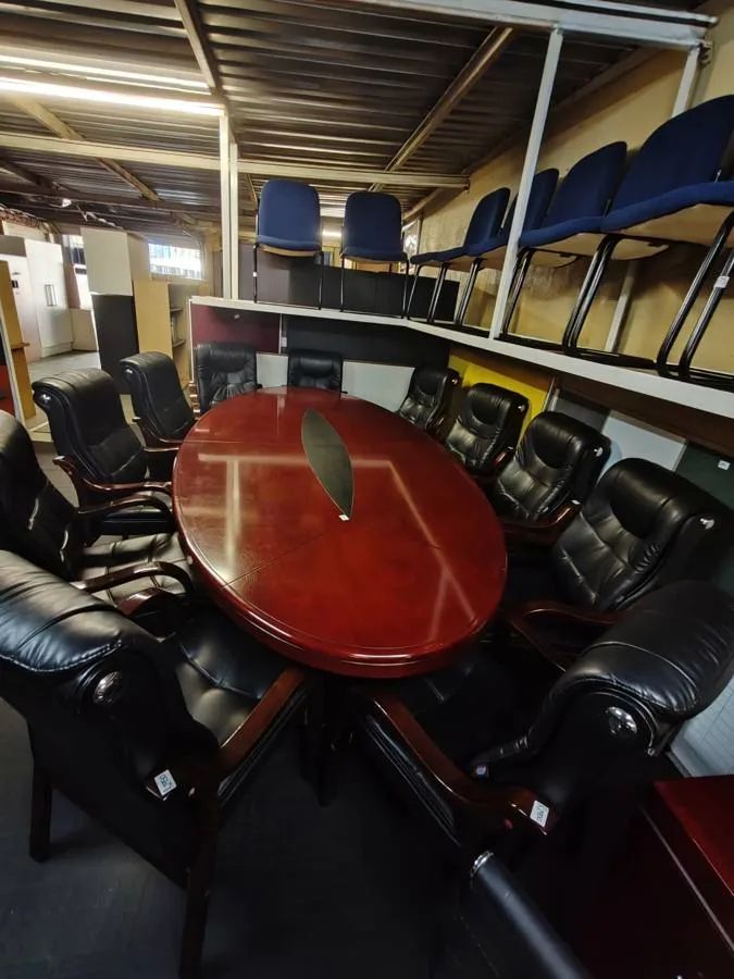 Boardroom Table & Leather Chairs